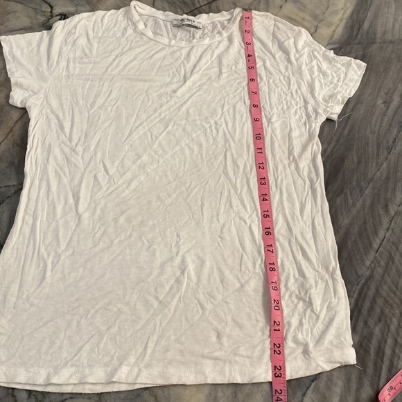 Zara | Basic White T-Shirt | Pre-Loved - Picture 4 of 6